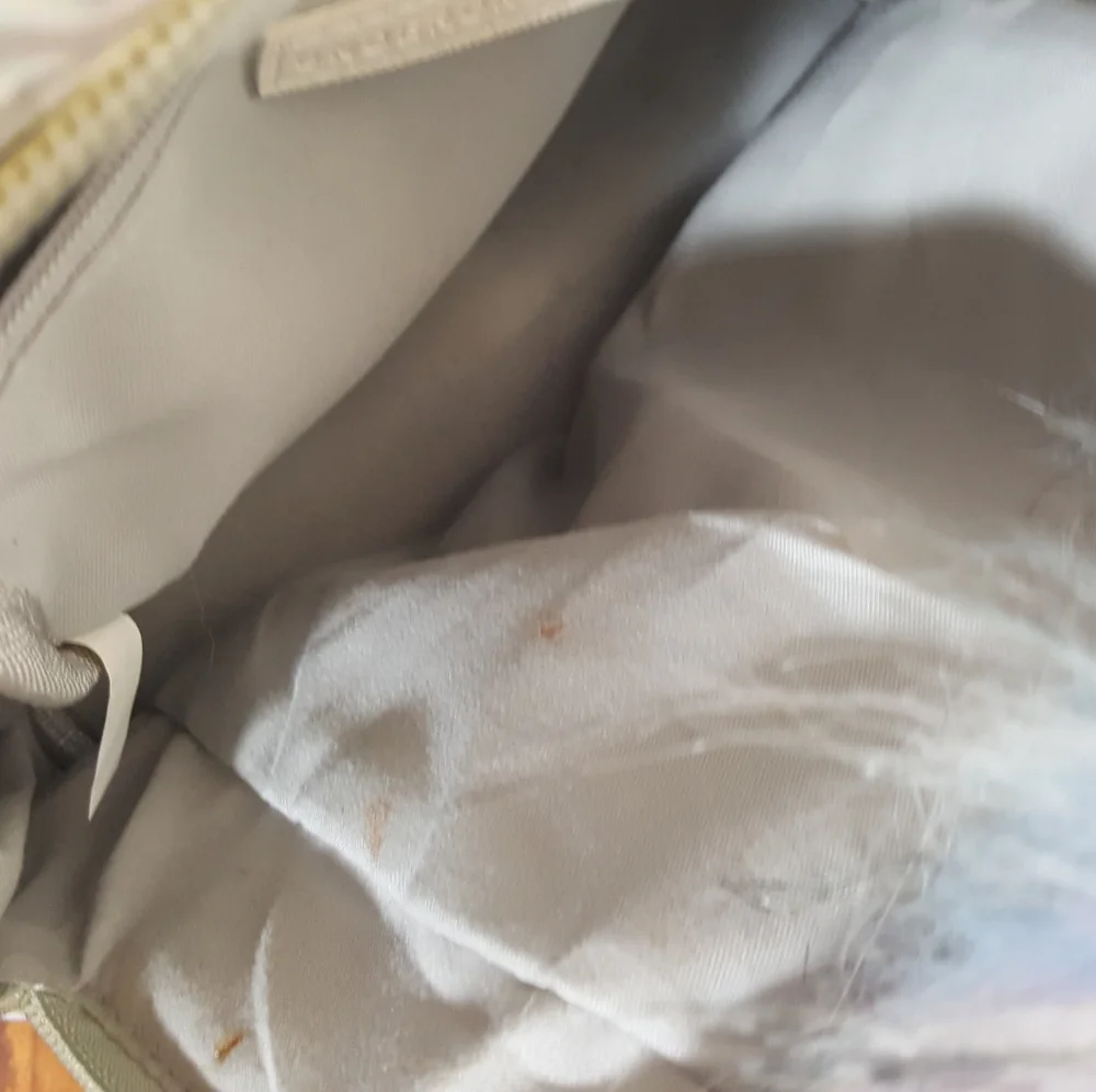 Iridescent mini unicorn backpack with rainbow faux hair - Picture 5 of 6